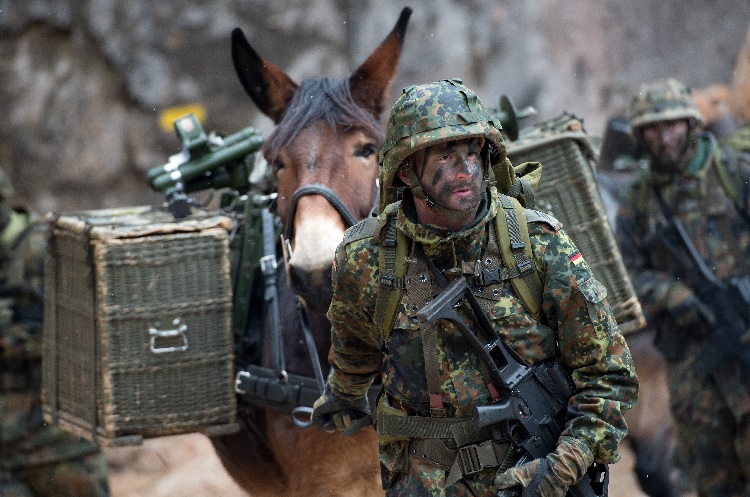 Некому воевать