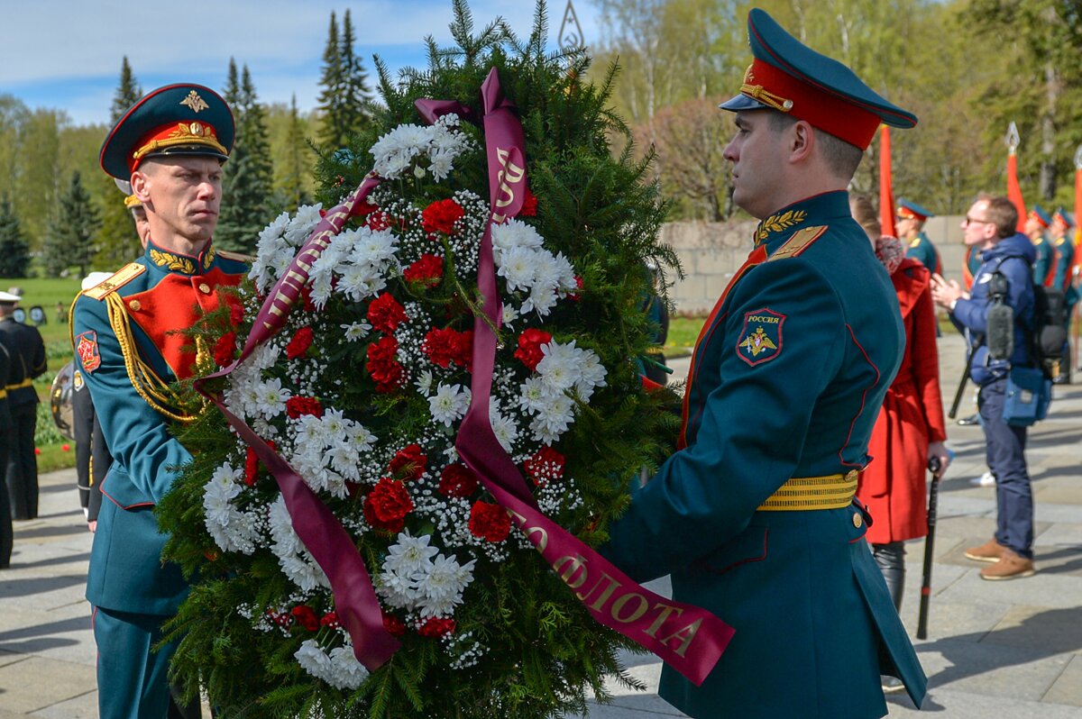 В Санкт-Петербурге прошла траурная церемония, посвященная 74-ой годовщине Победы в Великой Отечественной войне