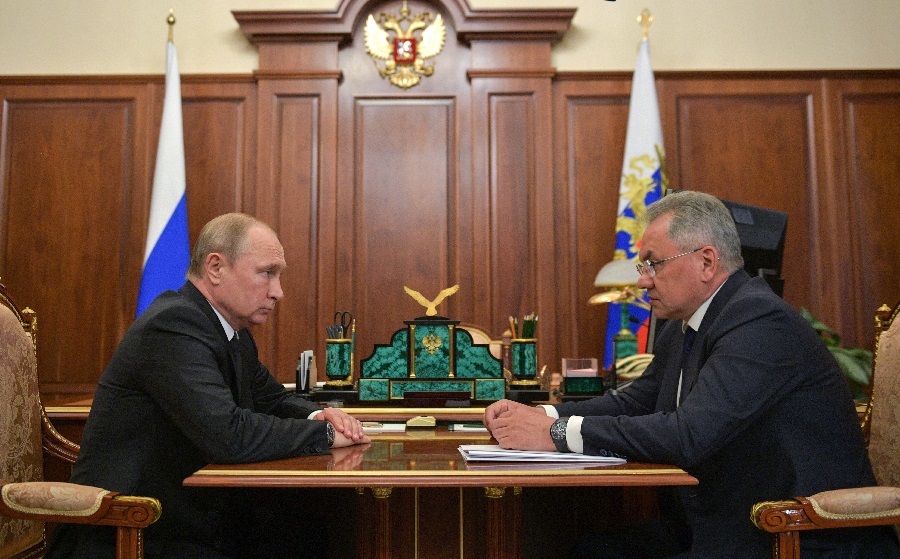 «Большая потеря для всего флота»: Путин провёл совещание с Шойгу в связи с гибелью моряков-подводников