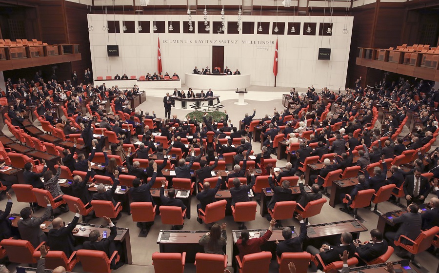 Турецкому вторжению быть: парламент Анкары одобрил введение войск в Ливию