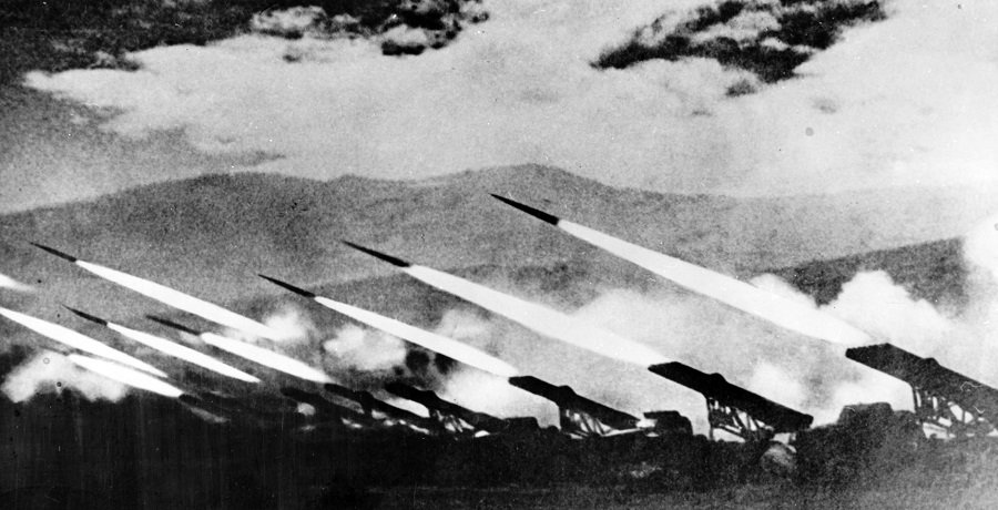 «Выходила на берег Катюша»: памяти первой в мире реактивной артиллерии