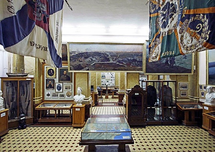 Первый и самый уважаемый в городе — годовщина открытия музея Черноморского флота в Севастополе