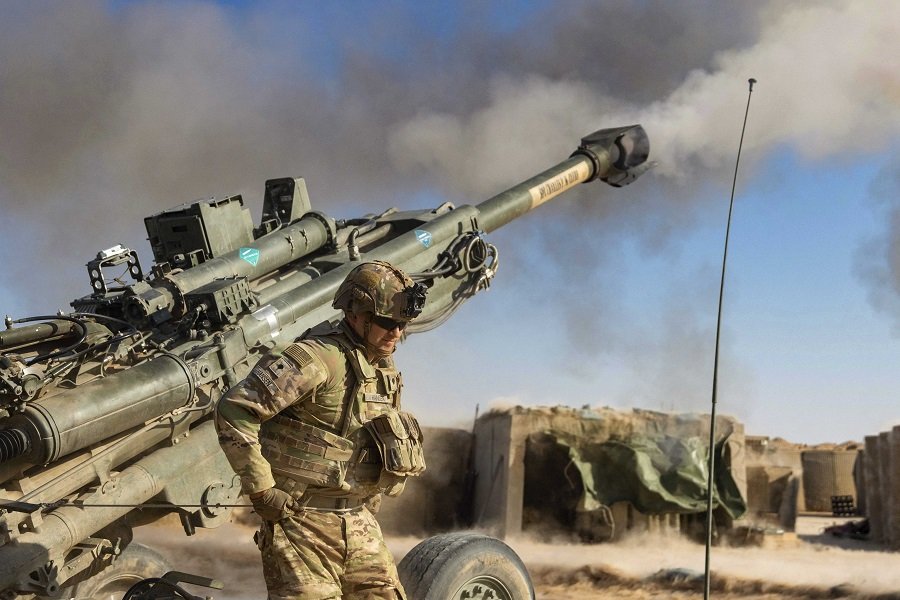 Сирия: правительственные войска развернули американский военный конвой, Турция грозит применить против САА тяжёлое вооружение