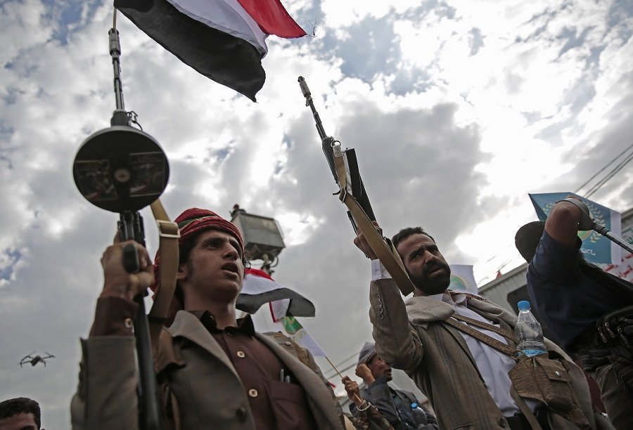 Йемен: хуситы продолжают успешное наступление в Марибе, Запад тужится в попытках помочь Эр-Рияду сохранить лицо