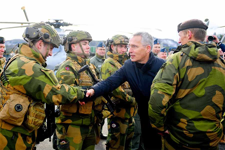 Генсек НАТО: ни одна страна альянса не поддержит отправку войск на Украину