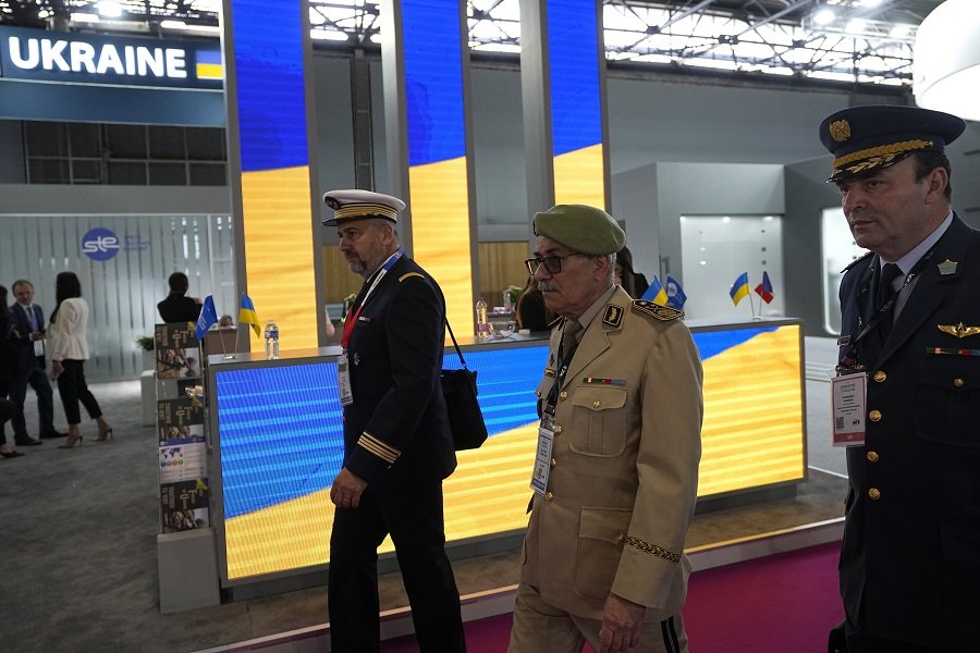 Украина просит Францию доказать свою любовь оружием