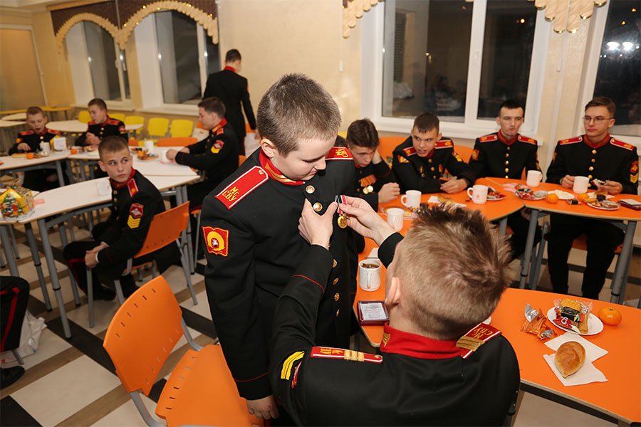Фонд «Военная платформа» посетил Московское суворовское военное училище
