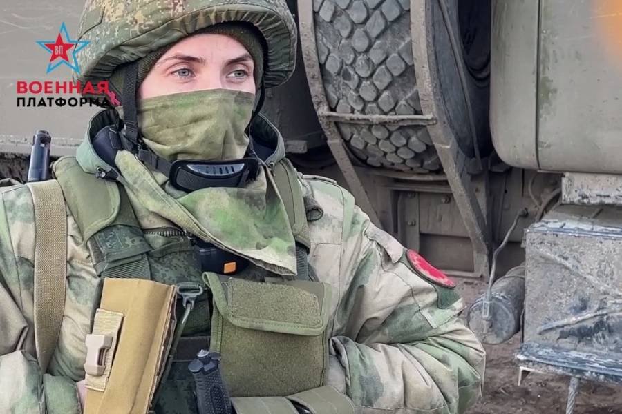 Военные медики на передовой спасают жизни военнослужащих