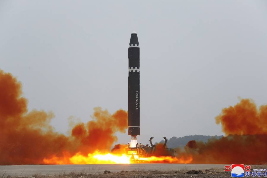 Китай имитирует атаку баллистических ракет на США