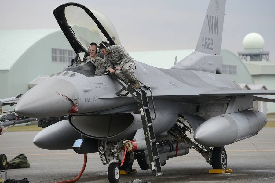 Почему Украина до сих пор заинтересована в F-16?