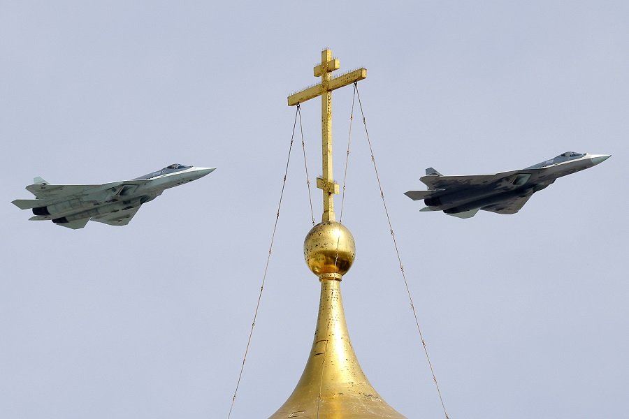 Россия внедряет систему связи с искусственным интеллектом для своего истребителя 5-го поколения