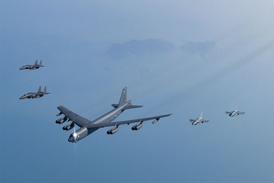 Су-35С может обойти новую систему защиты бомбардировщика B-52H