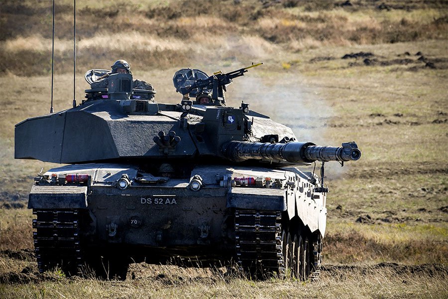 Британские танки Челленджер 2 впервые замечены у фронта на Украине