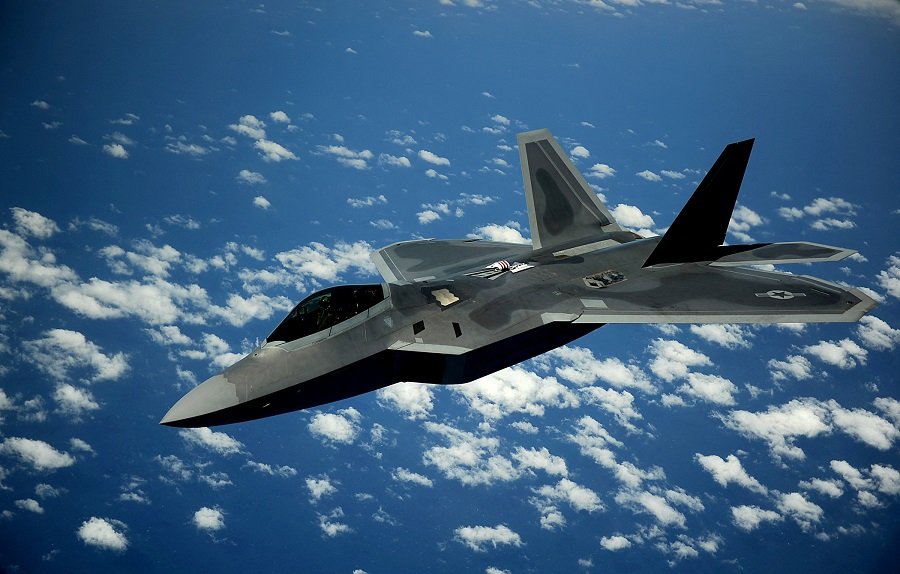 Никакие F-22 не помогут Америке справиться с Россией в Сирии