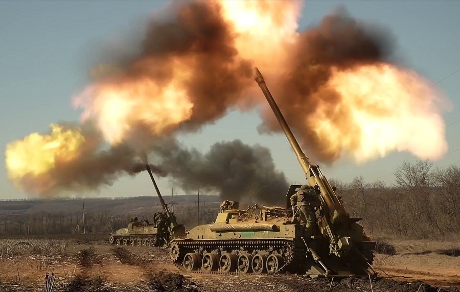 Москва меняет тактику и возвращает легендарные тяжелые артиллерийские установки для подавления контрнаступления Украины