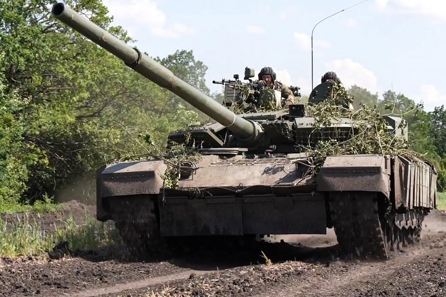Модернизированный российский танк Т-80 может получить 125-мм пушку Т-14 «Армата»
