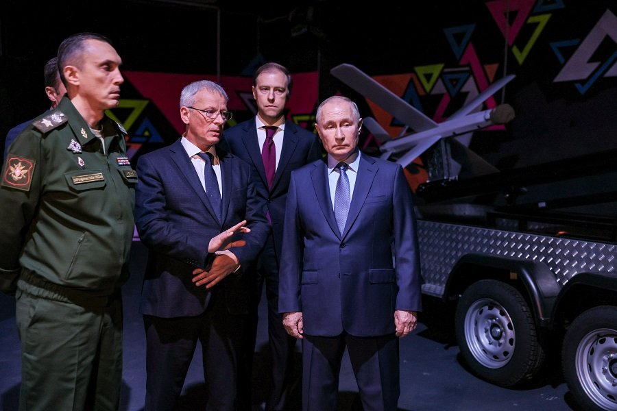 Промышленность отправила войскам России 1500 танков, 1400 ракет, 22 000 БПЛА