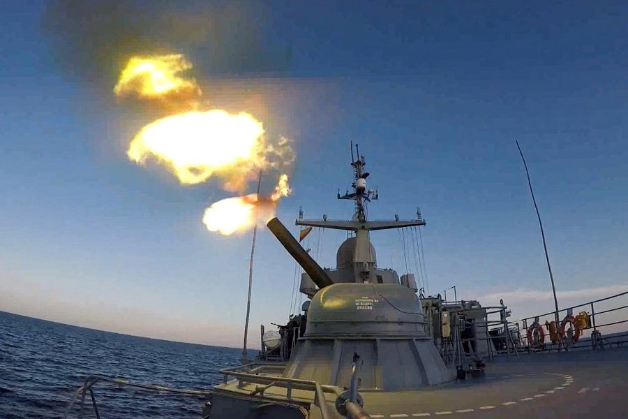 Россия «будоражит» Прибалтику – задействует пехоту и военные корабли