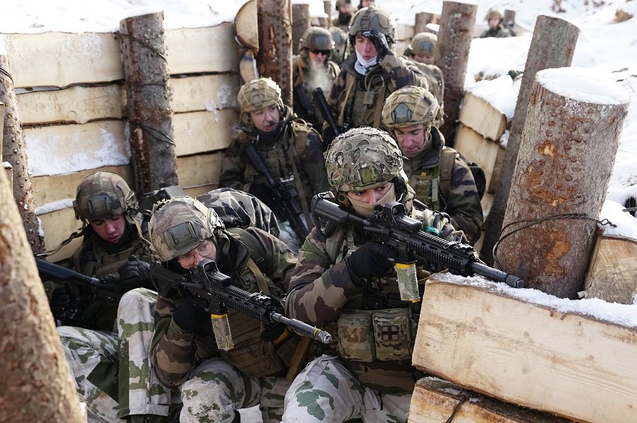 Макрон не исключает использования западных сухопутных войск на Украине – но готова ли НАТО к войне с Россией?