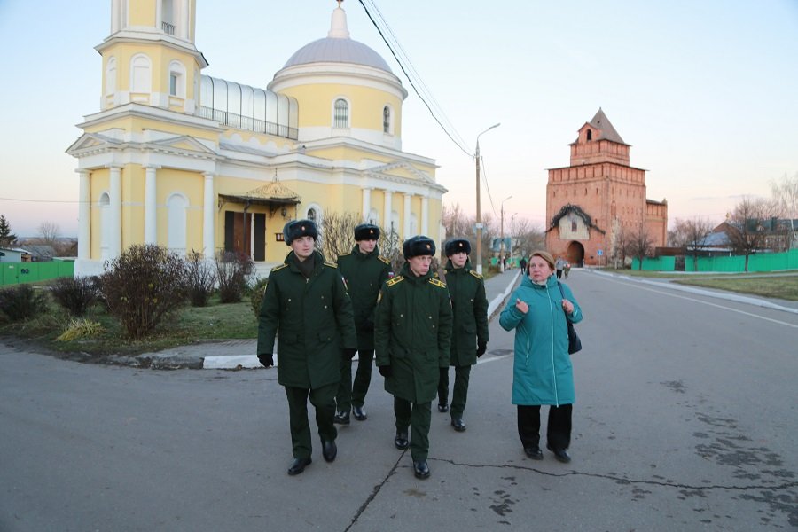 Курсанты-артиллеристы СВАКУ посетили Коломну